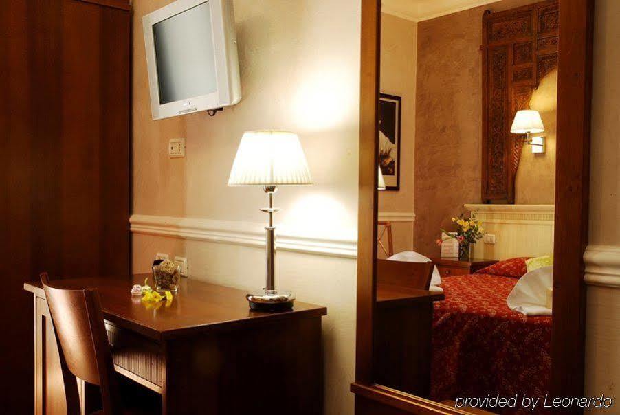 Hotel Caravaggio Rome Room photo